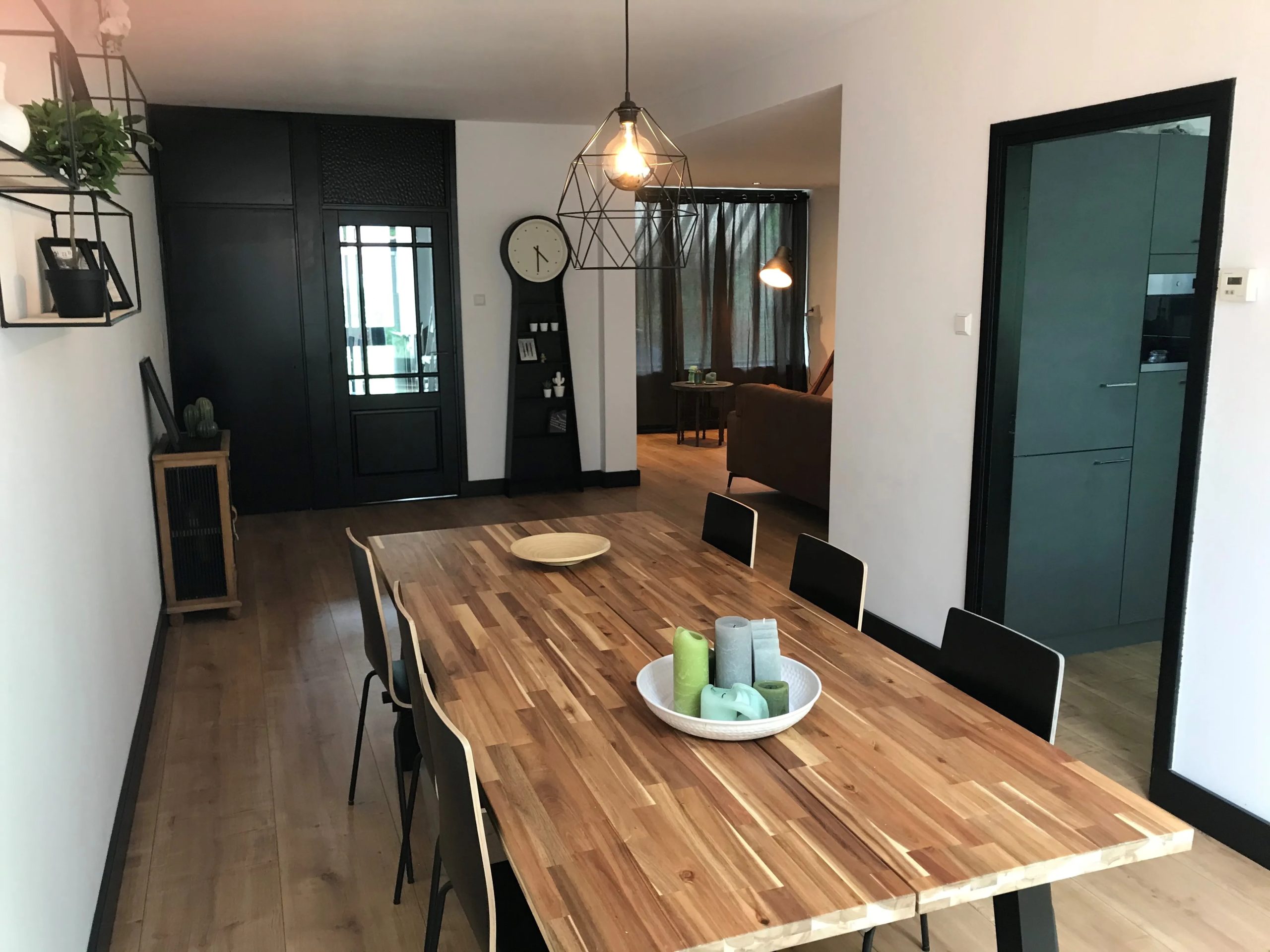 Woning aan de Van den Berghlaan te Hoofddorp | 3500.00 EUR