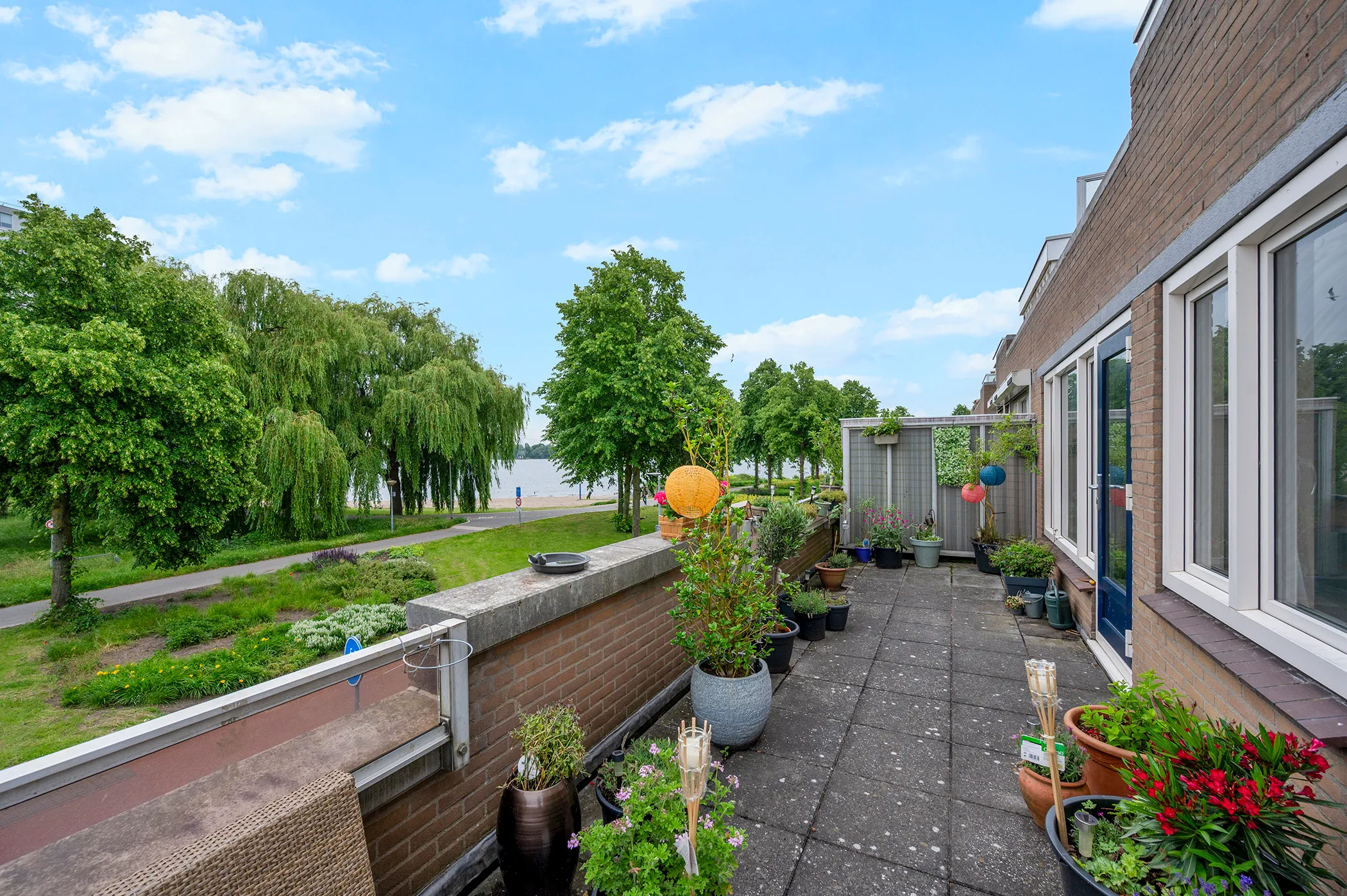 Woning aan de Vollenhoveschans te Almere | 2360.00 EUR