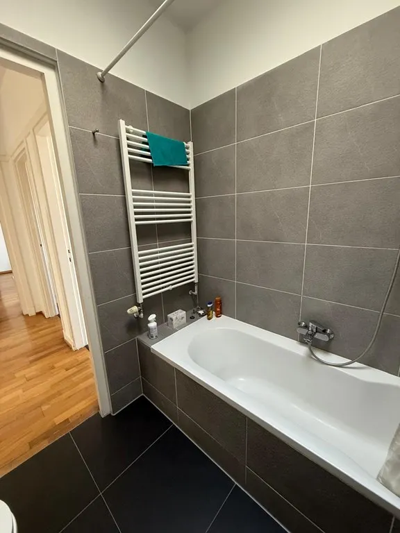 Woning aan de Vondelstraat te Den Haag | 2495.00 EUR